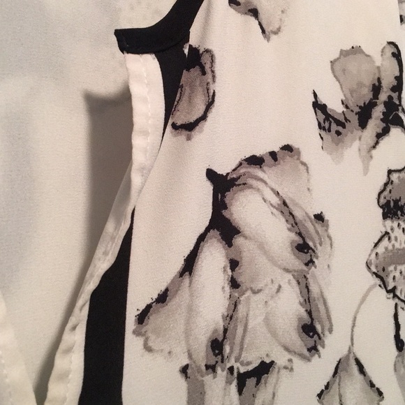 Daniel Rainn Cap Sleeve Dress - Picture 2 of 2